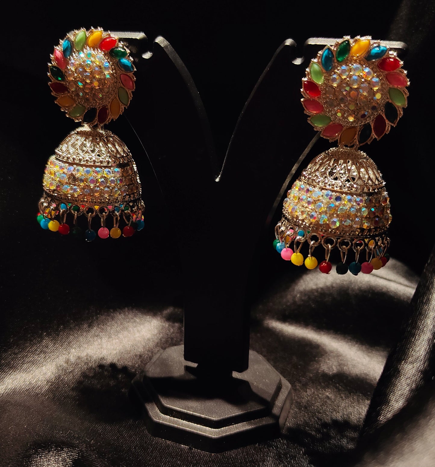 “Noor-e-Rang Jhumka – The Radiance of Colors”