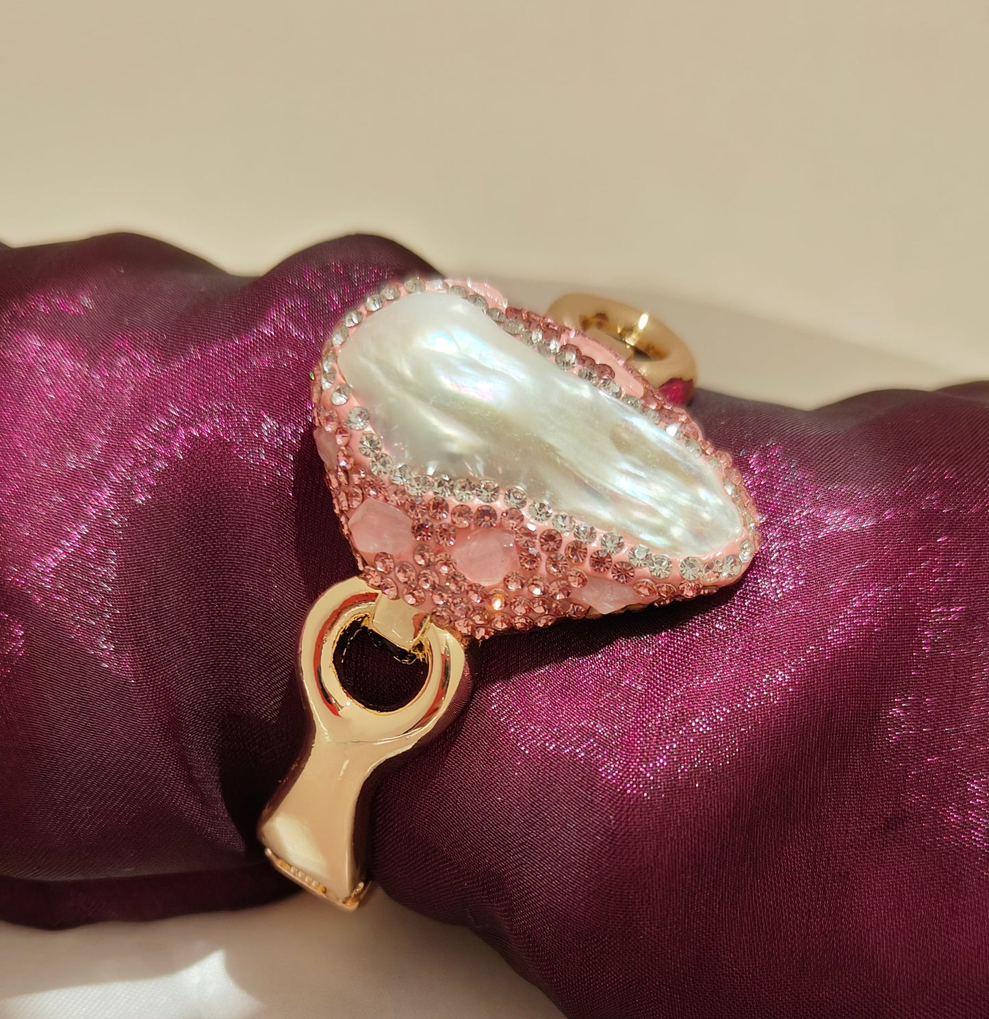 Pearl Majesty Statement Bracelet Pink Colour