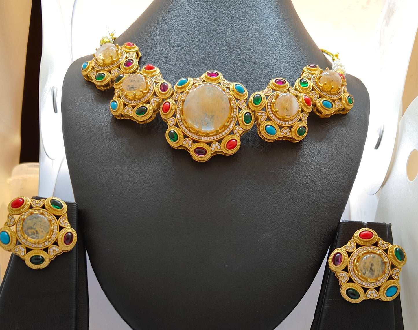 Royal Navratna Heritage Set