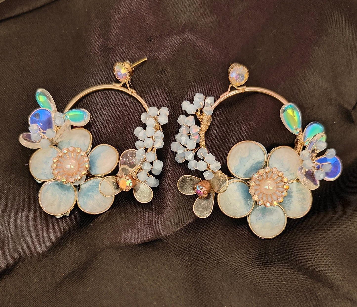 Sky Petal Chic Earrings